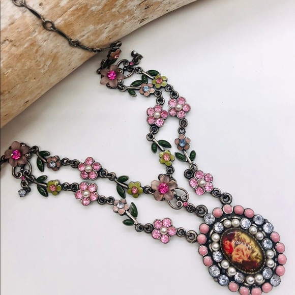 Vintage rhinestone enamel flower pendant necklace - Picture 1 of 9